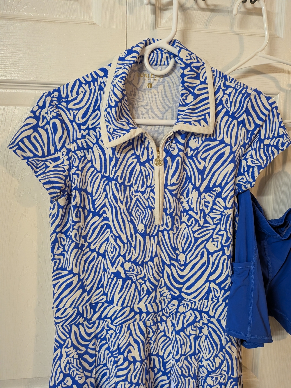Lilly Pulitzer Alona UPF 50+ Luxletic dress size small - Picture 2 of 9